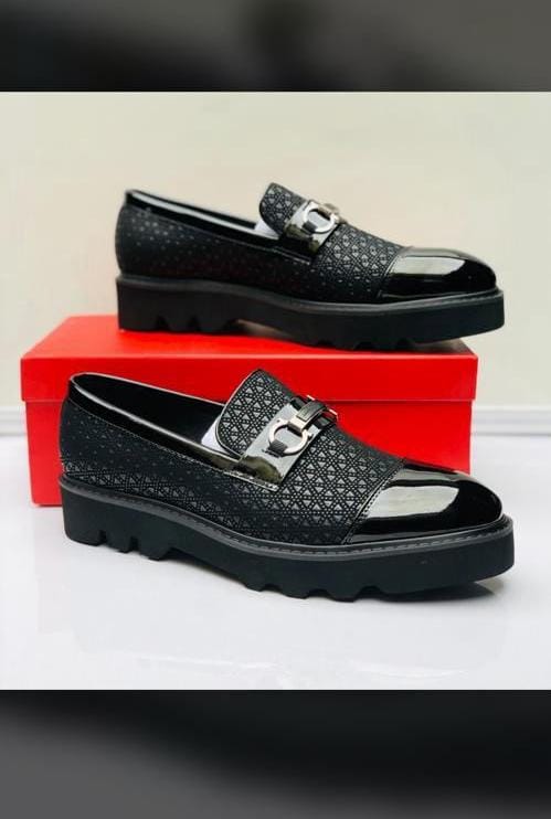 FERRAGAMO SHOE