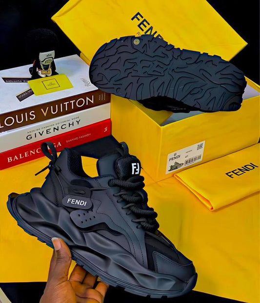 FENDI SNEAKERS